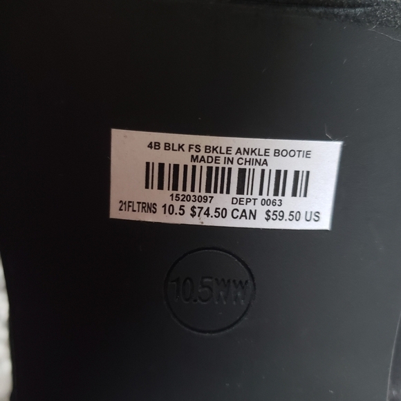 Torrid Women's Faux Suede Cut Out Ankle Bootie Size 10.5 Extra Wide Width WW - Picture 10 of 11